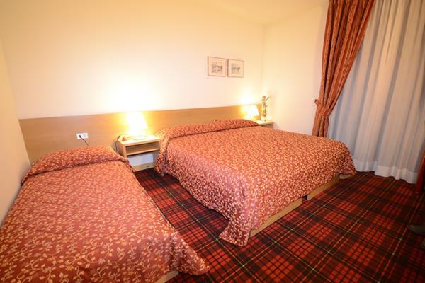 Bepy Hotel Garni Giustino Eksteriør billede